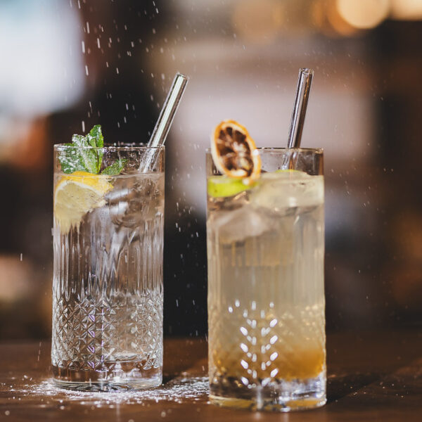 Erfrischende hausgemachte Limonaden